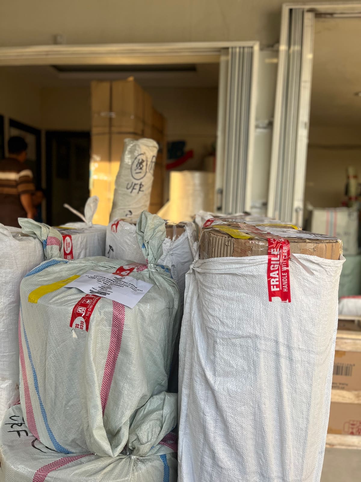 PENGIRIMAN DALAM JUMLAH BANYAK